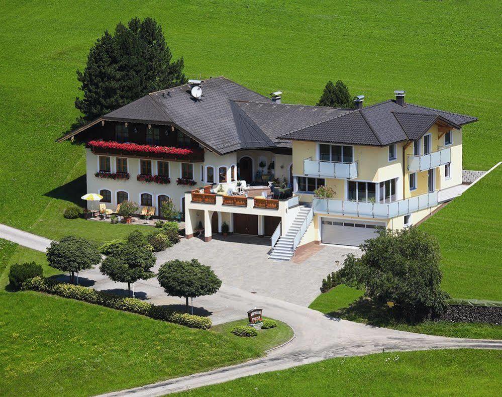 Gaestehaus Stabauer Mondsee Exterior photo