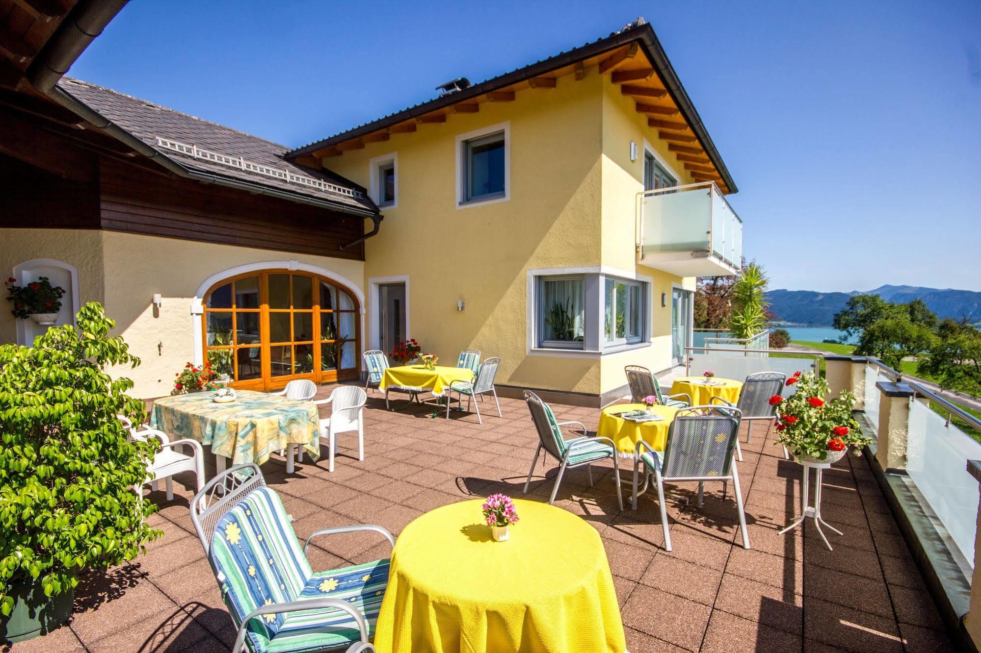 Gaestehaus Stabauer Mondsee Exterior photo